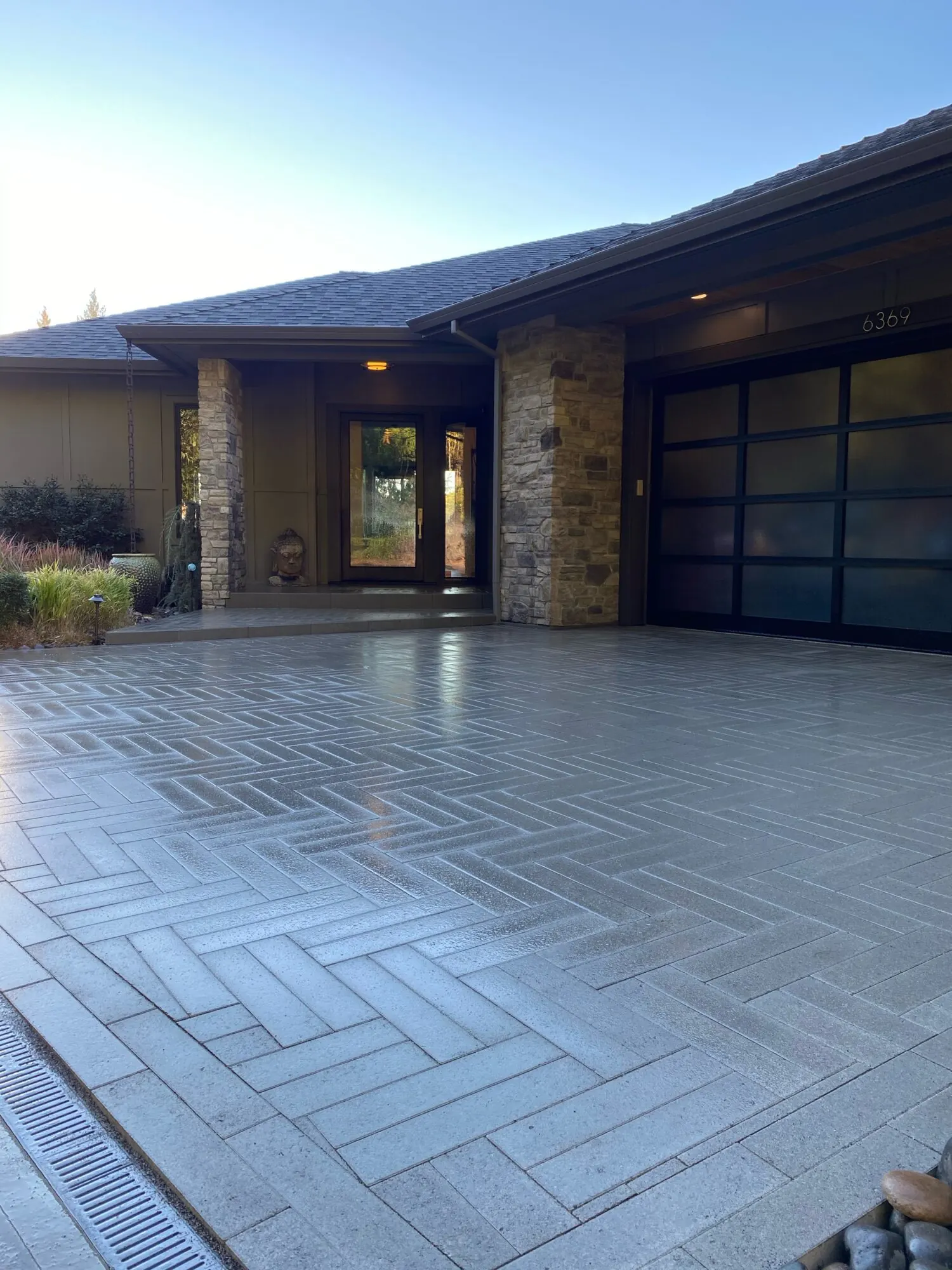 Driveway Pavers project in Wilsonville, Oregon — photo 1