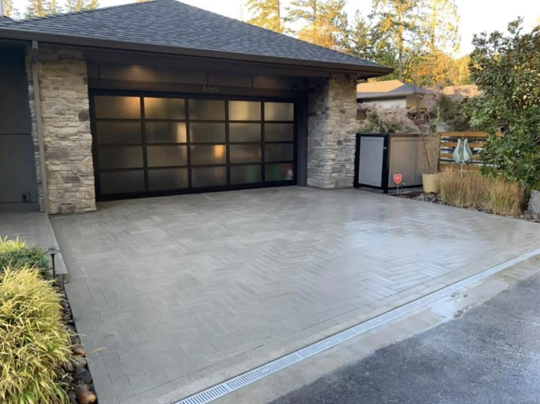 Driveways project by Western Paver Design — photo 10