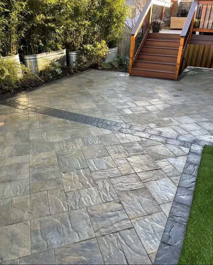 Pavers & Hardscaping project in Lake Oswego, Oregon — photo 2